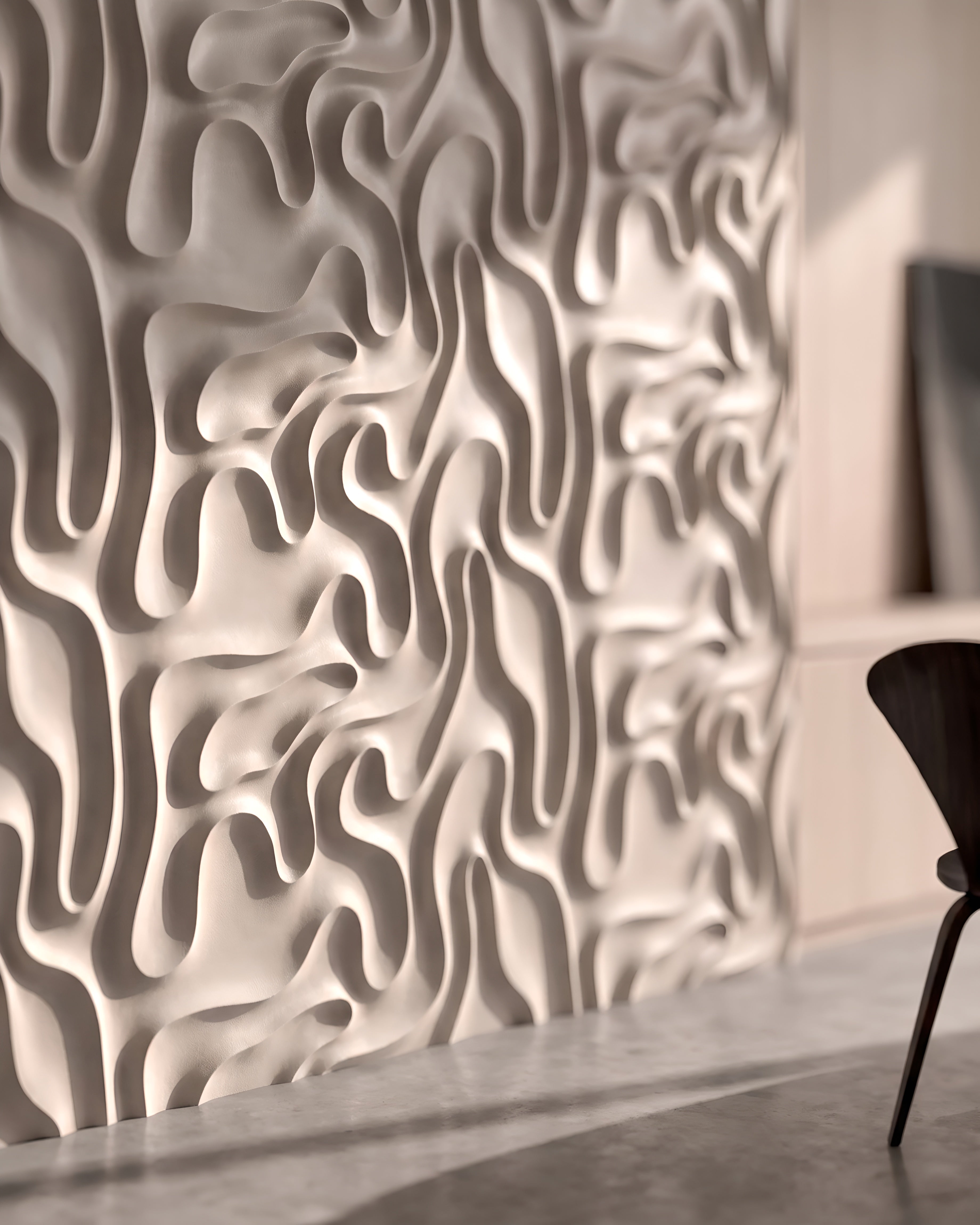 MYSTIC 0136 gypsum 3D wall panel texture close up with flowing organic relief